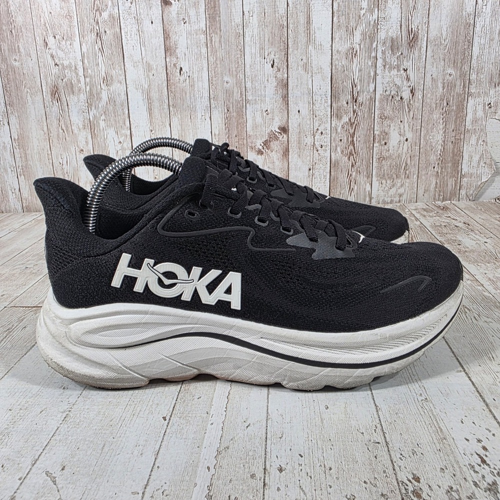 Hoka Clifton 10 Womens Running Shoes Black White 1162031 BWHT Size 9B